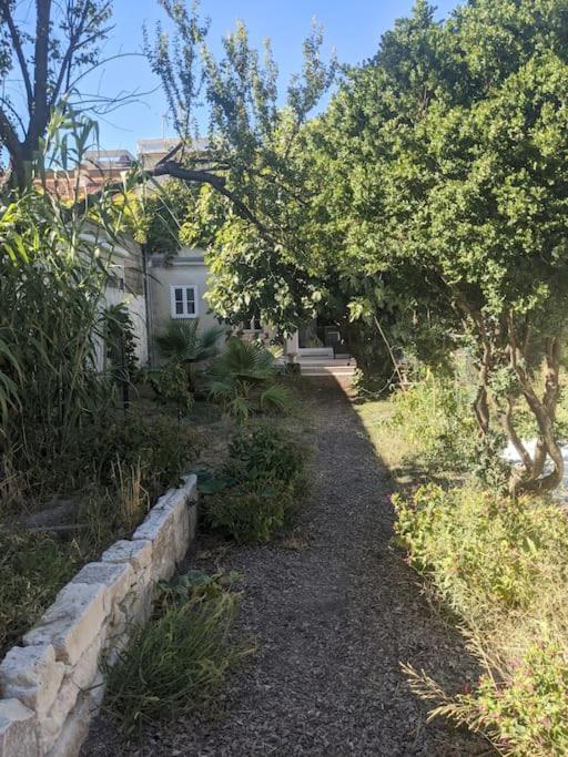 Logement : Climatisation, Garage, Jardin Apartment *